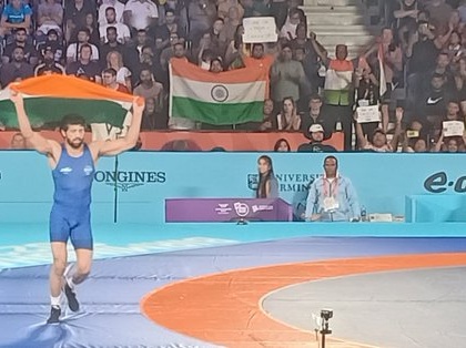 CWG 2022 Olympic silver medallist Ravi Kumar Dahiya bags gold medal in 57 Kg weight category in wrestling with a 10-0 victory | CWG 2022: रवि दहिया का दांव, कुश्ती में विपक्षी खिलाड़ी को 10-0 से मात देकर स्वर्ण पदक जीता, भारत के लिए 32वां मेडल
