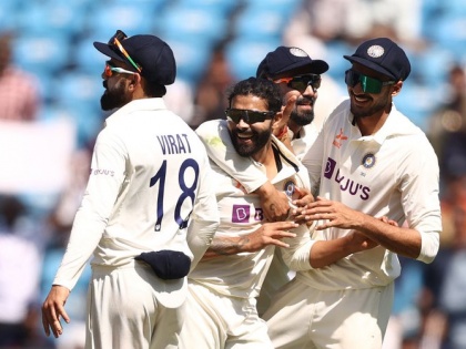 Border-Gavaskar Trophy 2023 Ravindra Jadeja took 5 wickets against Australia after taking 7 wickets against Tamil Nadu Cleverly crease dodged batsmen | Border-Gavaskar Trophy 2023: चतुराई से क्रीज का इस्तेमाल और बल्लेबाज आउट, तमिलनाडु के खिलाफ 7 विकेट लेने के बाद जडेजा ने ऑस्ट्रेलिया पहले दिन करारा झटका