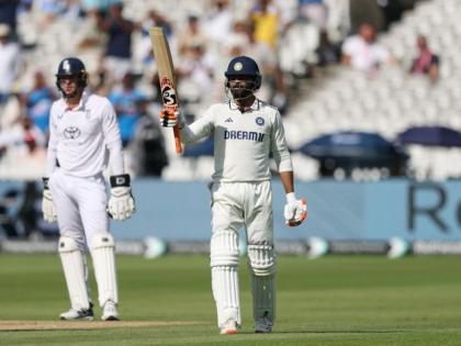 IND vs ENG Live Score, 3rd Test 3rd successive 50 Ravindra Jadeja his 25th in Test cricket Sir Jadeja's wonder in London | IND vs ENG Live Score, 3rd Test Day 3: सर जडेजा का लॉर्ड्स में कमाल, सीरीज में लगातार तीसरा अर्धशतक, टेस्ट में 25वां अर्धशतक!