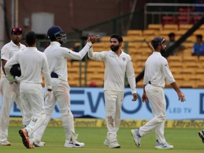 Ind Vs SL Ravindra Jadeja  I sent message declare innings Sri Lankan players tired fielding double century variable bounce and turn | Ind Vs SL: श्रीलंका के खिलाड़ी क्षेत्ररक्षण करते हुए थक गए थे, रविंद्र जडेजा ने कहा- मैंने ही पारी घोषित करने के लिए संदेश भेजा...