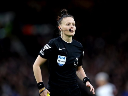 Rebecca Welch Premier League its first female referee as Rebecca Welch handles Fulham vs Burnley | Rebecca Welch Premier League: ईपीएल टूर्नामेंट में रेफरी की भूमिका निभाने वाली पहली महिला वेल्च, फुलहम के खिलाफ बर्नले की 2-0 से जीत