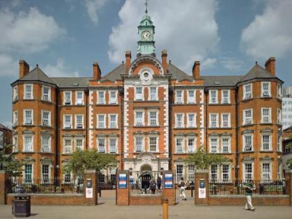 Record increase in Indian students in London universities, India ranks third after China and US | लंदन के विश्वविद्यालयों में भारतीय विद्यार्थियों की संख्या में रिकॉर्ड वृद्धि, चीन और अमेरिका के बाद भारत तीसरे स्थान पर पहुंचा