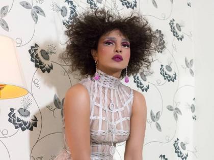 Viral Video of Priyanka Chopra Dancing on Choli ke piche kya hai at Met Gala 2019 | Video: मेट गाला में 'चोली के पीछे क्या है' गाने पर थिकरती दिखीं प्रियंका चोपड़ा, श्रीदेवी के इस गाने पर भी किया डांस Viral Video of Priyanka Chopra Dancing on Choli ke piche kya hai at Met Gala 2019 | Video: मेट गाला में 'चोली के पीछे क्या है' गाने पर थिकरती दिखीं प्रियंका चोपड़ा, श्रीदेवी के इस गाने पर भी किया डांस