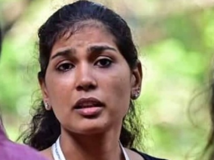 BSNL orders compulsory retirement of Rehana Fatima who tried to enter Ayyappa temple | सबरीमाला मंदिर में घुसने की कोशिश करने वाली रेहाना फातिमा को BSNL ने दिया अनिवार्य सेवानिवृत्ति का आदेश