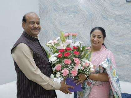 Delhi Government bjp cm rekha gupta women Be ready, only 5 days left?, registration from 8th March and Rs 2500 will come to your account, know process | Delhi Government: रहिए तैयार, केवल 5 दिन बाकी?, 8 मार्च से पंजीकरण और खाते में आएंगे 2500 रुपये, जानें प्रोसेस