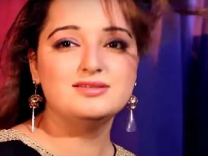 pakistani actress and singer reshma shot dead, accuses husband | पाकिस्तानी एक्ट्रेस-सिंगर की पति ने गोली मारकर की हत्या, ये है वजह 