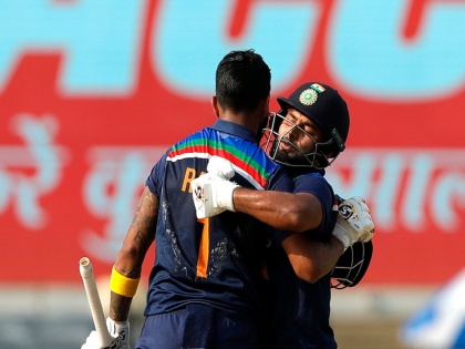 India vs England KL Rahul Rishabh Pant and Hardik Pandya help india reach runs | IND vs ENG 2nd ODI: केएल राहुल ने जड़ा शतक तो ऋषभ पंत और हार्दिक पंड्या ने मैदान पर लगाई छक्कों की झड़ी, इंग्लैंड को जीत के लिए बनाने होंगे 337 रन