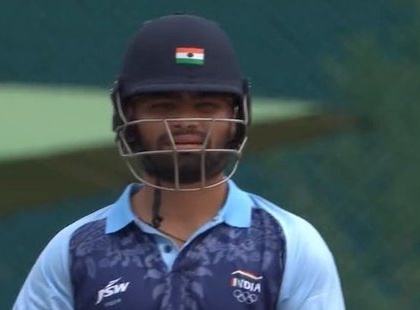 Asian Games 2023 Rinku Singh dominated scored 37 runs in 15 balls, hit 2 fours and 4 skyscraper sixes watch video India vs Nepal, Quarter Final 1 India won 23 runs | Asian Games 2023: एशियाई खेलों में छाए रिंकू सिंह, 15 गेंद में कूटे 37 रन, 2 चौके और 4 गगनचुंबी छक्के मारे, देखें वीडियो