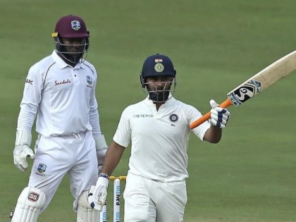 India vs West Indies: Rishabh Pant can be India's Adam Gilchrist, says Sunil Gavaskar | Ind vs WI: ऋषभ पंत की तूफानी बैटिंग के फैन हुए गावस्कर, कहा, 'बन सकते हैं भारत के एडम गिलक्रिस्ट'
