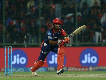 syed mushtaq ali trophy rishabh pant good form continues delhi beat services | सैयद मुश्ताक अली ट्रॉफी: ऋषभ पंत ने फिर किया धमाल, दिल्ली की जीत से पंजाब भी सुपर लीग में