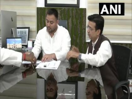 Jale Assembly seat Congress fielded Rishi Mishra, grandson former Railway Minister Lalit Narayan Mishra contesting against BJP's Jivesh Mishra | जाले विधानसभा सीटः कांग्रेस ने पूर्व रेल मंत्री ललित नारायण मिश्रा के पौत्र ऋषि मिश्रा को बनाया उम्मीदवार, भाजपा के जीवेश मिश्रा से टक्कर