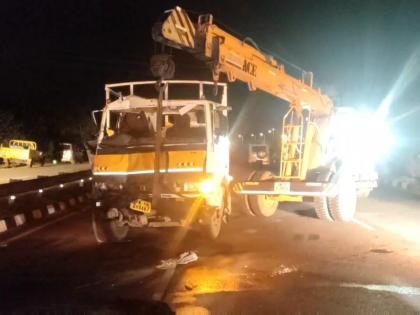 Road crash in Chennai-Bengaluru Highway Seven women killed Natrampalli in Tirupattur Rajasthan leaves six dead | Road crash in Chennai-Bengaluru Highway: बेंगलुरु-चेन्नई राष्ट्रीय राजमार्ग पर हादसा, तमिलनाडु और राजस्थान में सड़क दुर्घटना, 13 की मौत और 15 घायल Road crash in Chennai-Bengaluru Highway Seven women killed Natrampalli in Tirupattur Rajasthan leaves six dead | Road crash in Chennai-Bengaluru Highway: बेंगलुरु-चेन्नई राष्ट्रीय राजमार्ग पर हादसा, तमिलनाडु और राजस्थान में सड़क दुर्घटना, 13 की मौत और 15 घायल