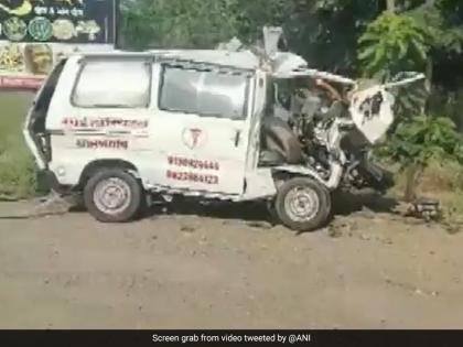 Road Accident Major Karnataka and Maharashtra 22 people died and 27 injured announcement compensation Rs 2 lakh each family deceased | Road Accident: कर्नाटक और महाराष्ट्र में बड़ा हादसा, सड़क हादसे में 22 लोगों की मौत और 27 घायल, मृतक के परिजन को दो-दो लाख रुपये मुआवजा देने की घोषणा