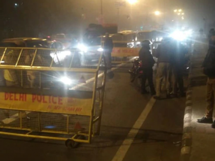 Horrific accident on Noida Expressway, two killed | नोएडा एक्सप्रेस-वे पर भीषण हादसा, दो की मौत