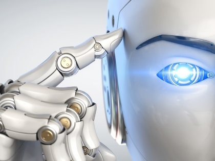 for Surveillance over illegal activities china created 'watchman' robot | चीन में रोबोट बना 'चौकीदार', अंजान लोगों को देख बजाता है सीटी