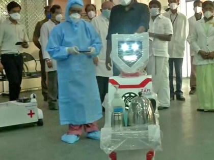 Robots to serve food and medicine to Covid-19 patients in Jharkhand | Covid-19: झारखंड में डॉक्टरों को कोरोना से बचाने के लिए लिया जा रहा रोबोट का सहारा, देंगे कोरोना मरीजों को दवाइयां और खाना