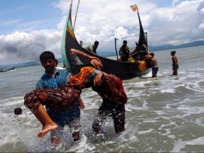 396 Rohingyas have been starving in sea for several weeks, rescued, including women and children | कई हफ्तों से समुद्र में भूखे भटक रहे 396 रोहिंग्याओं को बचाया गया, लोगों में महिलाएं और बच्चे भी शामिल