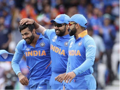 India vs West Indies: Ravindra Jadeja mimics Virat Kohli for Heads Up challenge with Rohit Sharma | Video: रोहित शर्मा और रवींद्र जडेजा ने मिलकर उड़ाया कोहली का मजाक, देखें कैसा था कप्तान का रिएक्शन