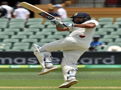 Rohit Sharma lose wicket on irresponsible shot off Nathan Lyon bowling on 1st day of Adelaide test | Ind vs Aus: रोहित ने 11 महीने बाद की टेस्ट टीम में वापसी, पर इस खराब शॉट पर गंवा दिया विकेट, जमकर हुए ट्रोल!