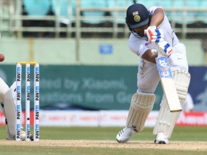 rohit sharma hit century in both innings and join sunil gavaskar in test cricket special record | दोनों पारियों में शतक लगाने वाले दूसरे भारतीय सलामी बल्लेबाज बने रोहित शर्मा, गावस्कर की बराबरी की
