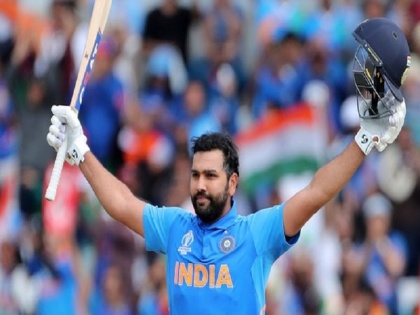 ICC World Cup 2019, India vs Sri Lanka, Rohit Sharma writes new history with his century, 11 records of Hitman | IND vs SL: रोहित शर्मा बने 'रन मशीन', श्रीलंका के खिलाफ धमाकेदार बैटिंग से बना डाले ये 11 दमदार रिकॉर्ड्स