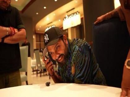 Rohit Sharma reacts to PM Modi's 'excellence personified' post for India captain | रोहित शर्मा ने भारतीय कप्तान के लिए पीएम मोदी की 'उत्कृष्टता का साक्षात् उदाहरण' वाली पोस्ट पर दी ये प्रतिक्रिया