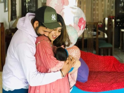 team india cricketer rohit sharma reveals newborn daughter name | रोहित शर्मा ने सोशल मीडिया पर किया बेटी के नाम का खुलासा, आप भी जानिए...