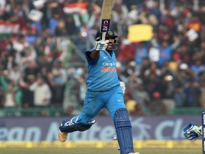 rohit sharma breaks yuvraj singh most sixes record in t20i international by indian batsman | Ind Vs Ban T20: रोहित शर्मा ने युवराज सिंह के सबसे ज्यादा छक्के लगाने का तोड़ा रिकॉर्ड