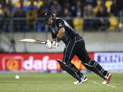 India vs New Zealand, 2nd ODI: Ross Taylor rescue New Zealand with half centruy, made record partnership with Kyle Jamieson | IND vs NZ: रॉस टेलर ने दमदार पारी से न्यूजीलैंड को संकट से उबारा, हाफ सेंचुरी जड़ रचा नया इतिहास