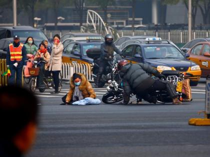 At least 36 people killed in a road crash in east China | पूर्वी चीन में सड़क दुर्घटना में कम से कम 36 लोगों की मौत, 36 घायल