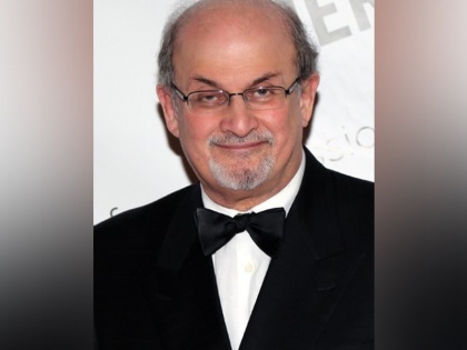 Author Salman Rushdie attacked on stage in New York State | Salman Rushdie attacked: मशहूर लेखक सलमान रुश्दी पर हुआ हमला, गर्दन पर चाकू से किया गया वार