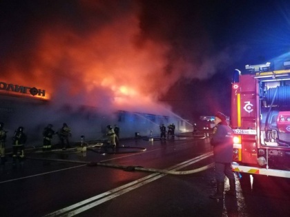 Russia fire cafe killed 15 people city north Moscow Rescuers pulled out 250 people emergency officials  | कैफे में आग लगने से 15 लोगों की मौत, बचावकर्ताओं ने 250 लोगों को बाहर निकाला, जानें