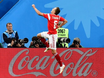 fifa world cup 2018: russia beat egypt by 3-1 | FIFA: रूस ने दर्ज की दूसरी जीत, मिस्र को हराकर अंतिम 16 में प्रवेश की ओर रखा कदम
