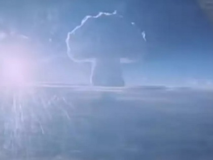 Russia releases declassified footage of Biggest Nuclear bomb test of All Time watch video | रूस ने 59 साल बाद जारी किया दुनिया के सबसे ताकतवर परमाणु बम के परीक्षण का वीडियो, देखिए