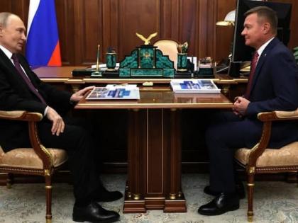 Russian Transport Minister Roman Starovoyt Found Dead Hours Being Sacked Suicide Suspected Gunshot Wound Hours After Putin Fired Him | राष्ट्रपति व्लादिमीर पुतिन ने रूस के परिवहन मंत्री रोमन स्टारोवॉयट को किया बर्खास्त, कुछ ही घंटे बाद मृत