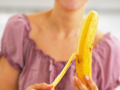 Beauty benefits and regular uses of banana peel that everyone must know | जानें केले के छिलके के 10 प्रयोग जिन्हें हर किसी को जानना चाहिए