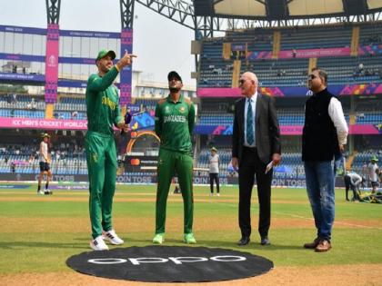 South Africa vs Bangladesh CWC 2023 South Africa have won the toss and have opted to bat | South Africa vs Bangladesh: दक्षिण अफ्रीका ने बांग्लादेश के खिलाफ टॉस जीतकर लिया बल्लेबाजी का फैसला, देखें प्लेइंग इलवेन