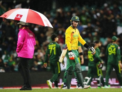 ICC T20 World Cup 2022 Pakistan won 33 runs vs sa 2nd inns reduced to 14 overs due to rain Target 142 point table 4  | आईसीसी टी20 विश्व कप 2022ः बारिश ने दक्षिण अफ्रीका को फिर फंसाया, पाकिस्तान जीता, 4 अंक के साथ सेमीफाइनल रेस में शामिल