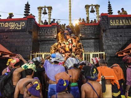 Huge crowd of devotees in Sabarimala, income reached 69 crores | सबरीमला में श्रद्धालुओं की भारी भीड़, आय पहुंची 69 करोड़ रुपये के पार