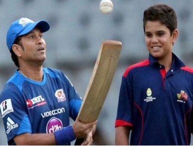 Sachin Tendulkar-Arjun Tendulkar IPL 2023 first time history 15 years Sachin and Arjun Tendulkar became first father-son pair play match | Sachin-Arjun Tendulkar IPL 2023: 15 साल के इतिहास में पहली बार, सचिन और अर्जुन तेंदुलकर मैच खेलने वाले पिता पुत्र की पहली जोड़ी
