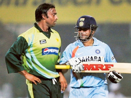 Shoaib Akhtar reacts on duel with Sachin Tendulkar in World Cup 2003 | शोएब अख्तर की सचिन के 2003 वर्ल्ड कप के छक्के पर प्रतिक्रिया, बताया क्यों हो जाते तेंदुलकर से 'हर दिन' छक्का खाने को तैयार