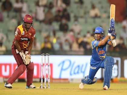 India Legends vs West Indies Legends INDL win by 12 runs Sachin Tendulkar's 65-run yuvraj singh | रोड सेफ्टी विश्व सीरीजः फाइनल में इंडिया लीजेंड्स, ब्रायन लारा पर भारी सचिन तेंदुलकर, युवराज सिह की ताबड़तोड़ बल्लेबाजी