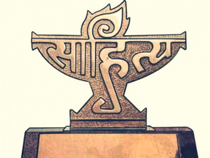 Sahitya Akademi Award 2021 Daya Prakash Sinha gets Sahitya Akademi Award for Hindi | Sahitya Akademi Award 2021: हिंदी के लिए दया प्रकाश सिन्हा, अंग्रेज़ी के लिए नमिता गोखले को मिला साहित्य अकादमी पुरस्कार