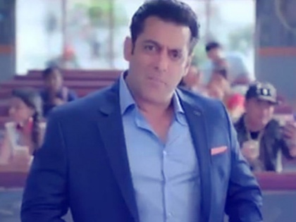 Bigg Boss season 12 Promo out, Salman Khan revealing how the game changed | Bigg Boss 12 Promo: हाथ में छड़ी लेकर सलमान खान बने टीचर, समझाया सबको रूल्स