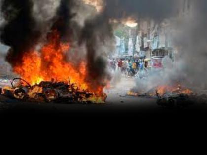 Sambhal Violence: एफआईआर में पुलिस ने समाजवादी पार्टी के सांसद और विधायक के बेटे को आरोपी बनाया