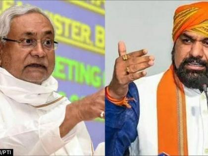 Bihar Legislative Council turban will not be removed from post of CM attack on CM Nitish Kumar and BJP state president Samrat Chaudhary continues watch video | बिहार विधान परिषदः सीएम नीतीश बोले-मुरेठा बांधकर क्यों घूमते हैं, भाजपा प्रदेश अध्यक्ष सम्राट ने कहा-जब तक सीएम पद से नहीं हटाएंगे तब तक पगड़ी, देखें वीडियो