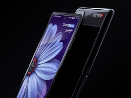 Samsung Galaxy Z Flip foldable smartphone name and images leaked Galaxy Z Flip features, price in india launch date | सामने आया Samsung के अगले फोल्डेबल स्मार्टफोन का नाम, इन फीचर्स से होगा लैस