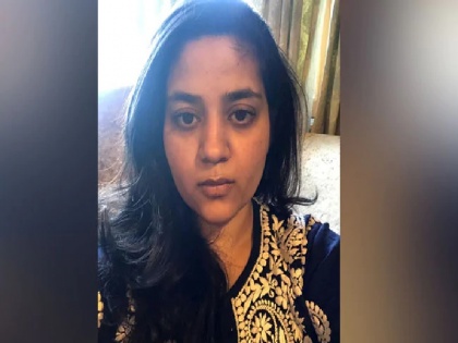Mehbooba Mufti's Daughter Sana Iltija Javed slams Citizenship Bill, says, No Country For Muslims | नागरिकता बिल पर भड़कीं महबूबा मुफ्ती की बेटी, कहा, 'मुस्लिमों के लिए कोई देश नहीं'