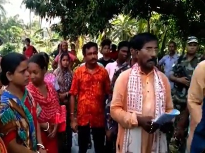 Another Sandeshkhali in West Bengal? Outrage after TMC supporter accused of molesting women in Santipur | पश्चिम बंगाल में एक और संदेशखाली? शांतिपुर में टीएमसी समर्थक पर महिलाओं से छेड़छाड़ के आरोप के बाद आक्रोश