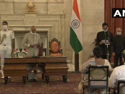 Sanjay Kothari became the Secretary of the President, Central Vigilance Commissioner, know all about them | राष्ट्रपति के सचिव संजय कोठारी बने केंद्रीय सतर्कता आयुक्त, जानिए इनके बारे में सब कुछ